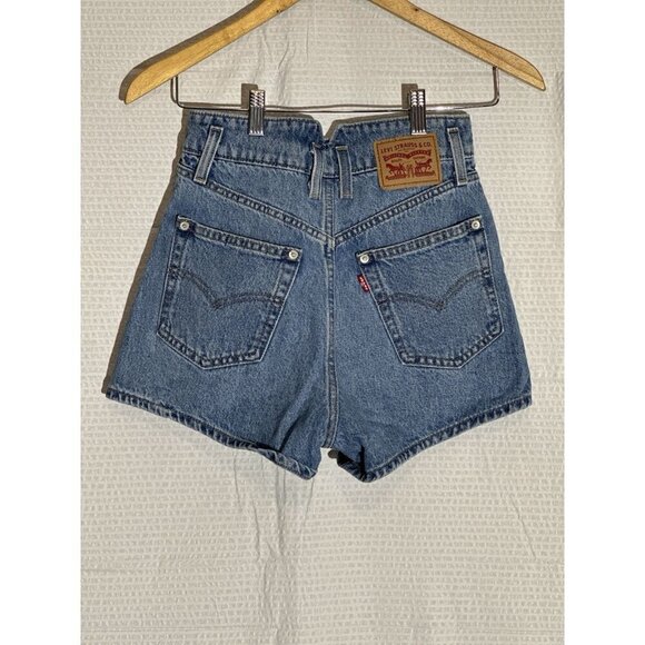 Levi Notched High Waisted Mom Shorts Size 24 Medium Wash Button Fly 100% Cotton - Picture 5 of 10